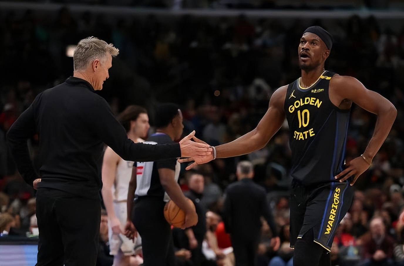 赛后金州勇士队长鼓劲：NBA季后赛节点到来；媒体盛赞；资深球员宣示担当的简单介绍