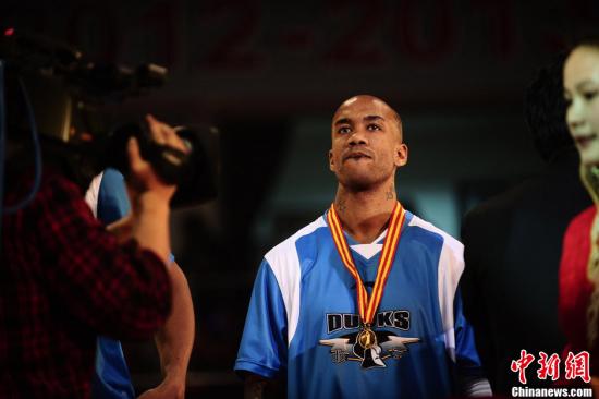 金州勇士训练开放日，国际比赛日更衣室发声引欢呼，CBA常规赛在即，心理建设被强调的简单介绍