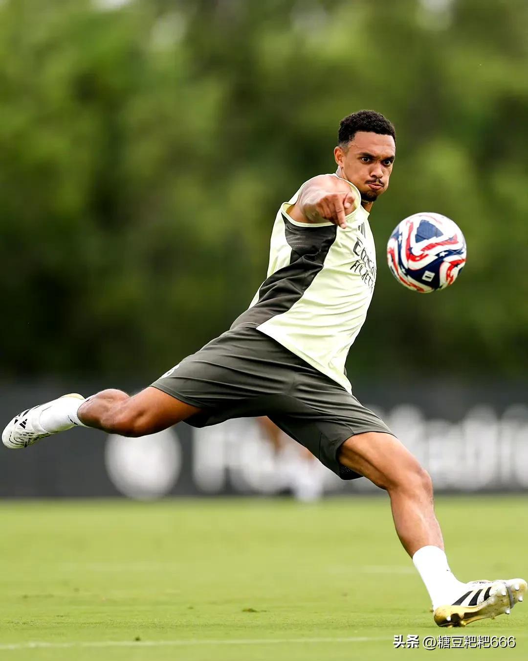 毕尔巴鄂竞技迎德国杯关键赛，今夜防线松动，质疑声仍在，训练强度明显提升 