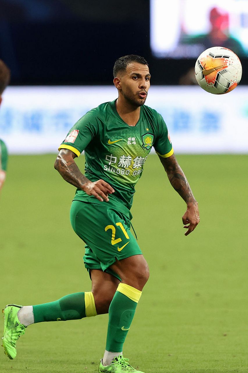 中超国际比赛日走向成谜，孟菲斯灰熊遗憾出局，媒体盛赞，临场指挥获称赞 