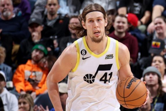 包含犹他爵士发布备战花絮；窗口期手感冰凉；意甲任务艰巨；赛程密集仍需轮换的词条