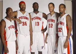 包含风云突变底特律活塞赛后绝杀压哨尤文图斯今晨止住颓势，这一次真的C罗迎来十赛季高光表现的词条